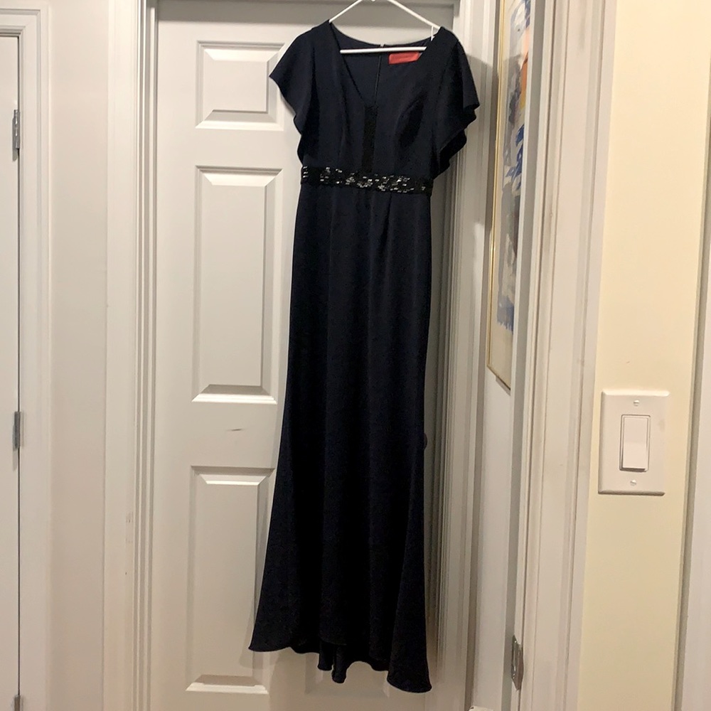 Gorgeous floor length Carmen Marc Valvo Navy dress